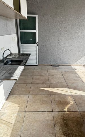 Apartamento para alugar com 100m², 2 quartos e 1 vaga Apartamento para alugar com 100m², 2 quartos e 1 vagaCobertura - area de Serviço