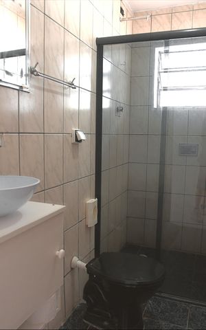Casa para alugar com 50m², 1 quarto e 4 vagas Casa para alugar com 50m², 1 quarto e 4 vagasbanheiro