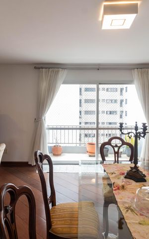 Apartamento para alugar com 120m², 3 quartos e 2 vagas Apartamento para alugar com 120m², 3 quartos e 2 vagasSala