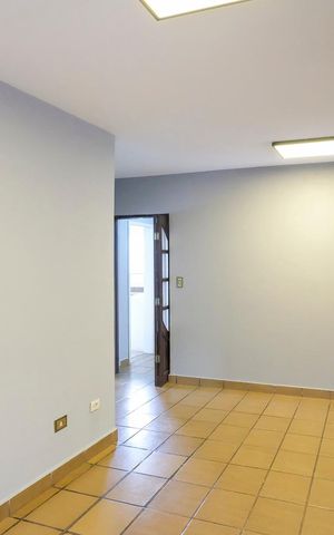 Casa à venda com 346m², 4 quartos e 10 vagasSala 2