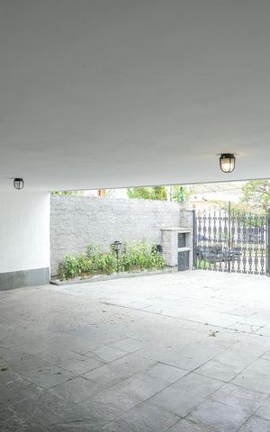 Casa à venda com 346m², 4 quartos e 10 vagasGaragem