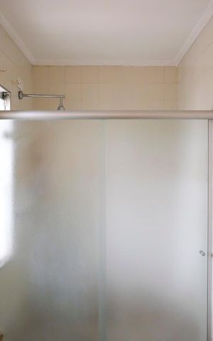 Casa à venda com 346m², 4 quartos e 10 vagasBanheiro da suíte 3