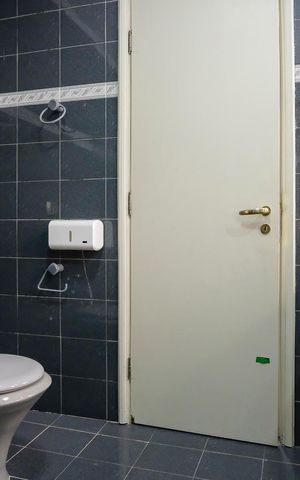 Casa à venda com 346m², 4 quartos e 10 vagasBanheiro da suíte 1