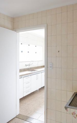 Casa à venda com 346m², 4 quartos e 10 vagasÁrea de serviço