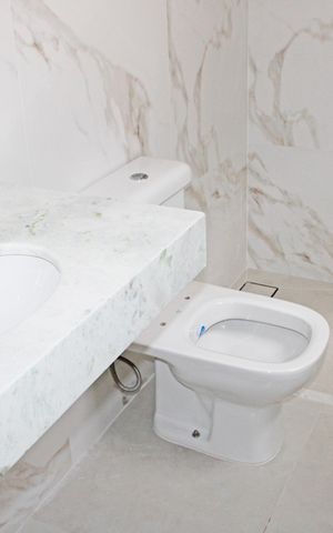Casa de condomínio à venda com 137m², 3 quartos e 2 vagasSuíte 2 Banheiro