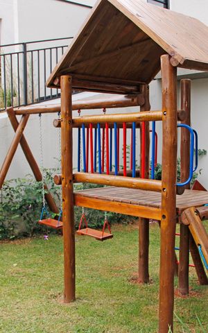 Casa de condomínio à venda com 137m², 3 quartos e 2 vagasÁrea comum - Playground