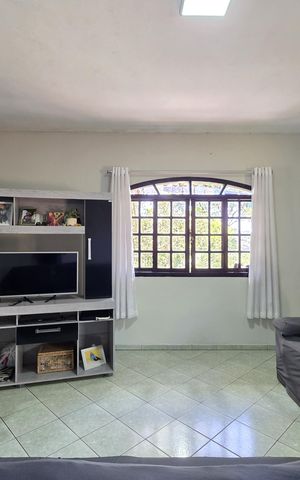 Casa à venda com 90m², 2 quartos e 2 vagas Casa à venda com 90m², 2 quartos e 2 vagasSala