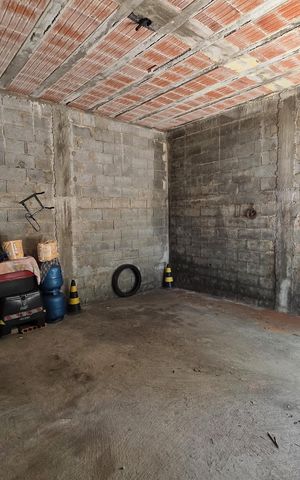 Casa à venda com 90m², 2 quartos e 2 vagas Casa à venda com 90m², 2 quartos e 2 vagasGaragem