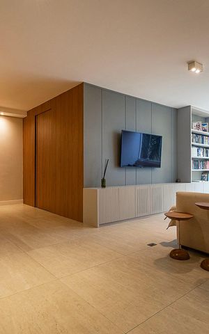Apartamento para alugar com 130m², 3 quartos e 1 vaga Apartamento para alugar com 130m², 3 quartos e 1 vagaSala