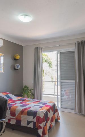 Casa de condomínio à venda com 287m², 3 quartos e 4 vagas Casa de condomínio à venda com 287m², 3 quartos e 4 vagas Suíte 3