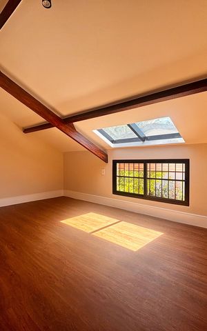 Casa de condomínio à venda com 316m², 4 quartos e 2 vagas Casa de condomínio à venda com 316m², 4 quartos e 2 vagasSuíte 2