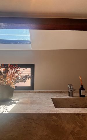 Casa de condomínio à venda com 316m², 4 quartos e 2 vagas Casa de condomínio à venda com 316m², 4 quartos e 2 vagasBanheiro suíte 1
