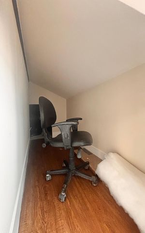 Casa de condomínio à venda com 316m², 4 quartos e 2 vagas Casa de condomínio à venda com 316m², 4 quartos e 2 vagasPorão