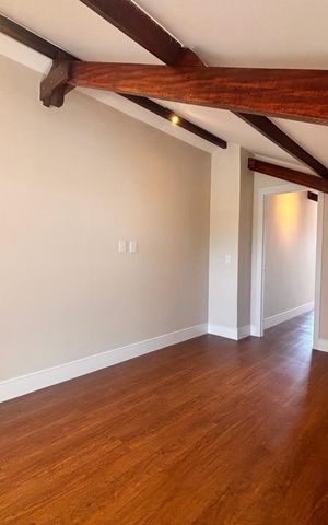 Casa de condomínio à venda com 316m², 4 quartos e 2 vagas Casa de condomínio à venda com 316m², 4 quartos e 2 vagasHall suítes