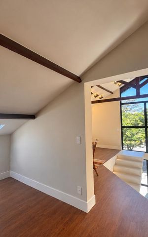 Casa de condomínio à venda com 316m², 4 quartos e 2 vagas Casa de condomínio à venda com 316m², 4 quartos e 2 vagasHall suítes