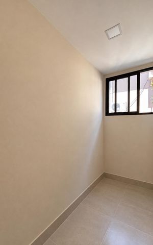 Casa de condomínio à venda com 316m², 4 quartos e 2 vagas Casa de condomínio à venda com 316m², 4 quartos e 2 vagasDespensa