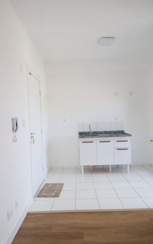 Apartamento para alugar com 33m², 2 quartos e 1 vagaSala/Cozinha