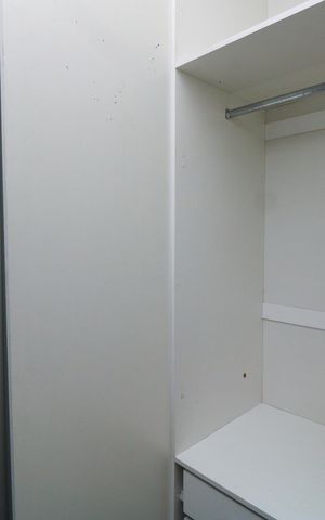 Casa para alugar com 80m², 2 quartos e 4 vagas Casa para alugar com 80m², 2 quartos e 4 vagasCloset da suíte 1