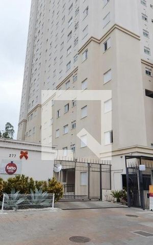 Apartamento para alugar com 48m², 2 quartos e 1 vaga Apartamento para alugar com 48m², 2 quartos e 1 vagaFachada e portaria
