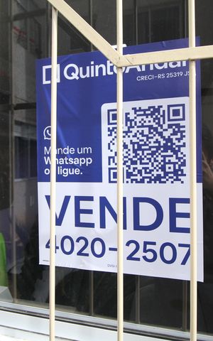 Apartamento à venda com 53m², 2 quartos e 1 vagaPlaquinha