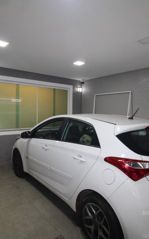 Casa à venda com 240m², 4 quartos e 2 vagasGaragem