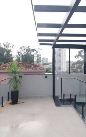 Casa à venda com 240m², 4 quartos e 2 vagasÁrea de Serviço