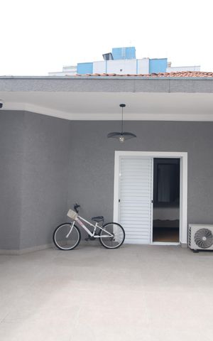 Casa à venda com 240m², 4 quartos e 2 vagasVaranda