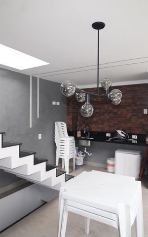 Casa à venda com 240m², 4 quartos e 2 vagasÁrea de Serviço