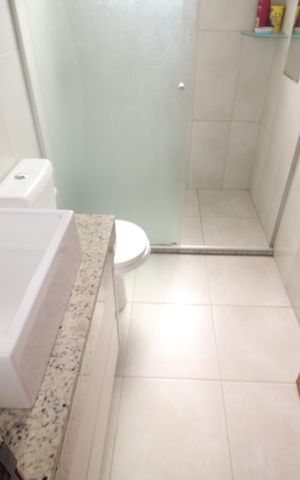 Casa à venda com 240m², 4 quartos e 2 vagasBanheiro 1