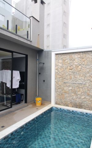 Casa à venda com 240m², 4 quartos e 2 vagasÁrea de Serviço