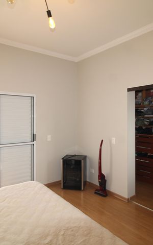 Casa à venda com 240m², 4 quartos e 2 vagasQuarto 2