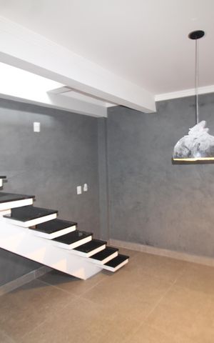 Casa à venda com 240m², 4 quartos e 2 vagasGaragem