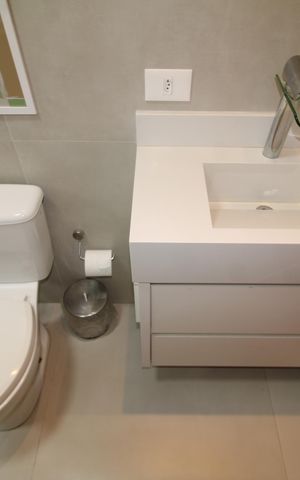 Casa à venda com 240m², 4 quartos e 2 vagasBanheiro 2