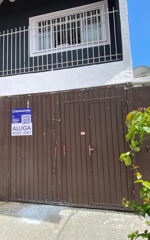 Casa para alugar com 60m², 2 quartos e 1 vagaFachada e Placa