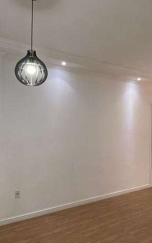 Casa para alugar com 60m², 2 quartos e 1 vagaSala