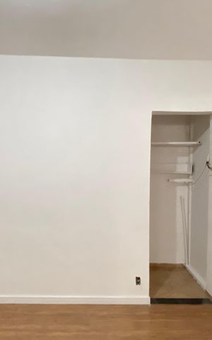 Casa para alugar com 60m², 2 quartos e 1 vagaQuarto 1