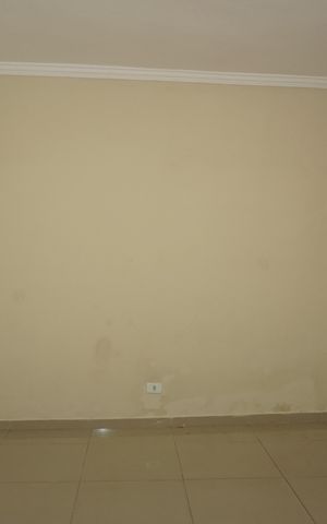Casa para alugar com 110m², 2 quartos e 2 vagasSala