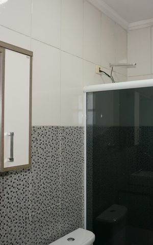 Casa para alugar com 110m², 2 quartos e 2 vagasBanheiro da Suíte