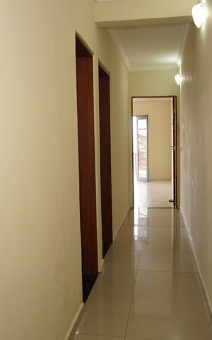 Casa para alugar com 110m², 2 quartos e 2 vagasCorredor