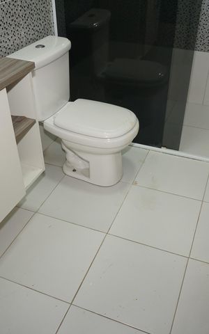 Casa para alugar com 110m², 2 quartos e 2 vagasBanheiro da Suíte