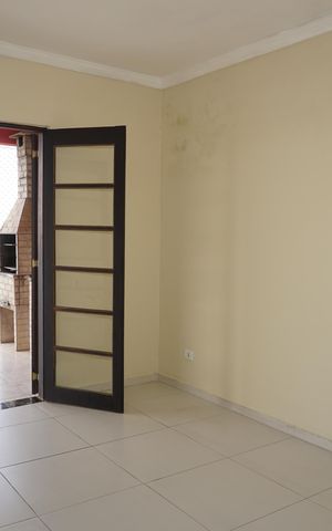 Casa para alugar com 110m², 2 quartos e 2 vagasSuíte