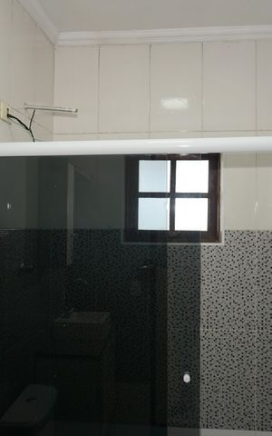 Casa para alugar com 110m², 2 quartos e 2 vagasBanheiro da Suíte