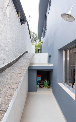 Casa à venda com 240m², 4 quartos e 10 vagasÁrea comum