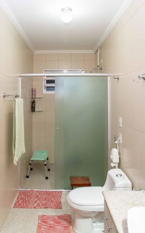 Casa à venda com 240m², 4 quartos e 10 vagasBanheiro Social