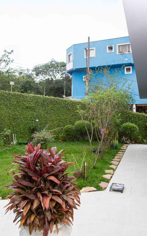Casa à venda com 240m², 4 quartos e 10 vagasQuintal