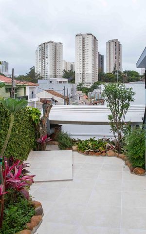 Casa à venda com 240m², 4 quartos e 10 vagasQuintal