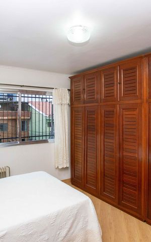 Casa à venda com 240m², 4 quartos e 10 vagasQuarto 