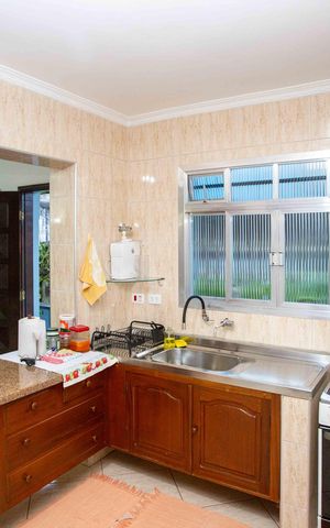 Casa à venda com 240m², 4 quartos e 10 vagasCozinha