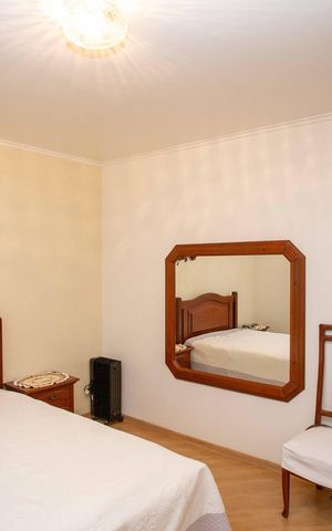 Casa à venda com 240m², 4 quartos e 10 vagasSuíte