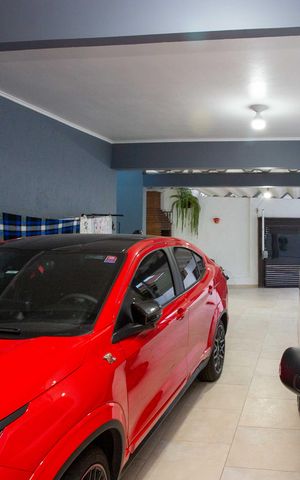 Casa à venda com 240m², 4 quartos e 10 vagasGaragem